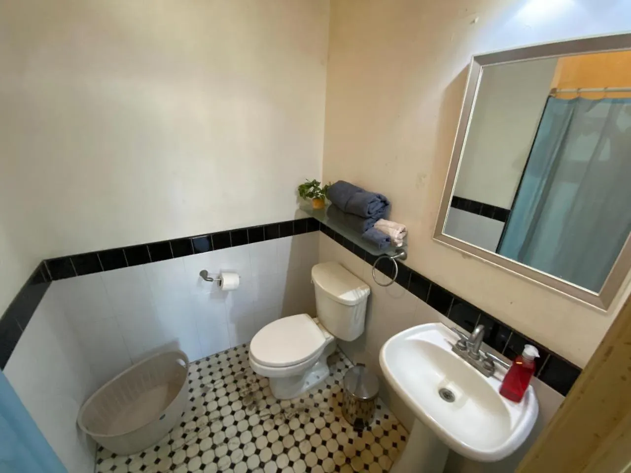 Habitacion Doble Hotel Chapultepec-Americana Guadalajara Quarto em Acomodações Particulares